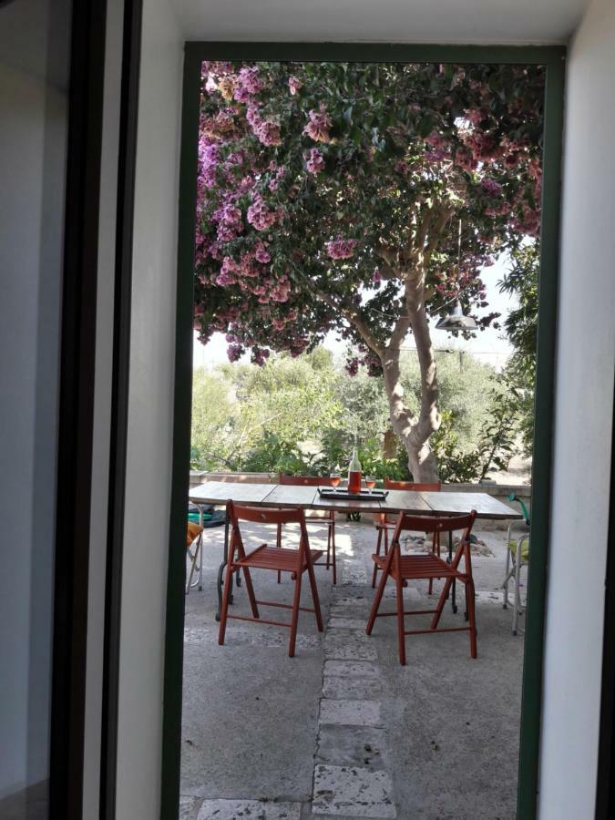 Fra Il Glicine E Il Sambuco Villa Monopoli Exterior photo