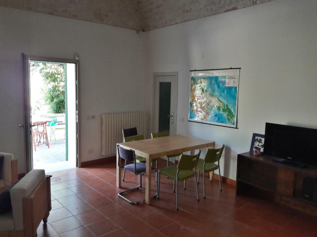 Fra Il Glicine E Il Sambuco Villa Monopoli Exterior photo
