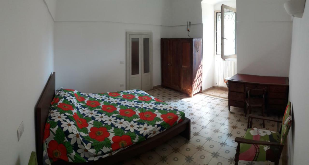 Fra Il Glicine E Il Sambuco Villa Monopoli Exterior photo