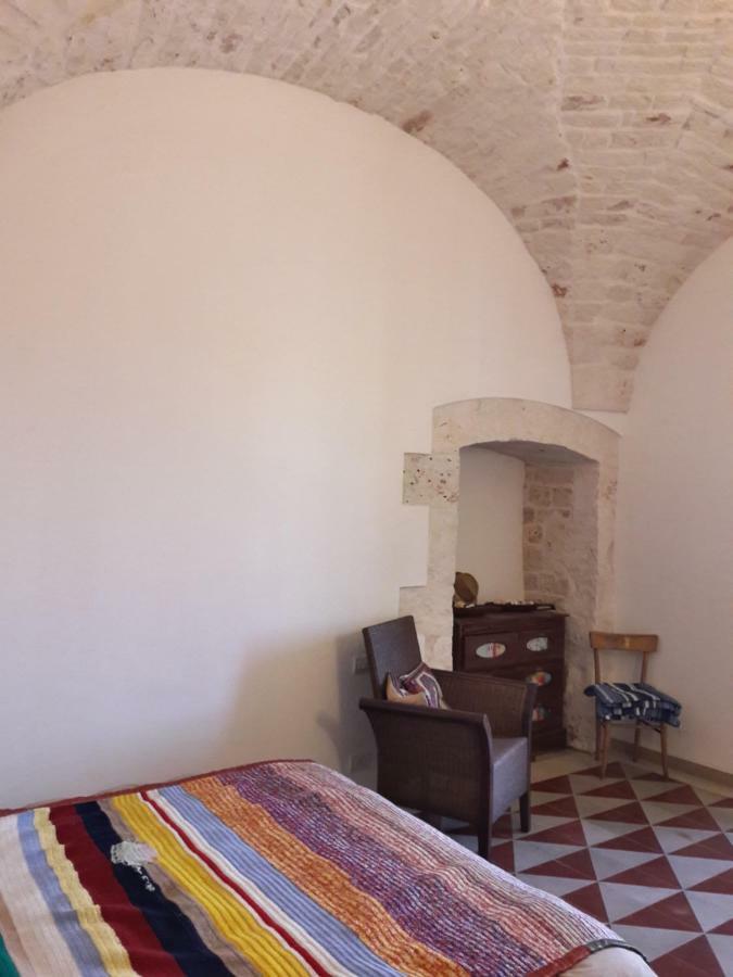 Fra Il Glicine E Il Sambuco Villa Monopoli Exterior photo